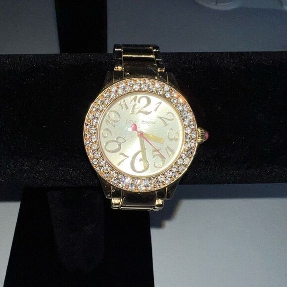 Betsey Johnson Gold Tone Crystal Bezel Gold Dial Bling Watch New Battery Sparkle - Picture 1 of 8